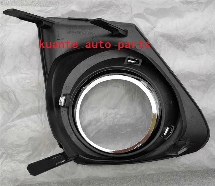 fog lamp bezel pair for 2010 corolla